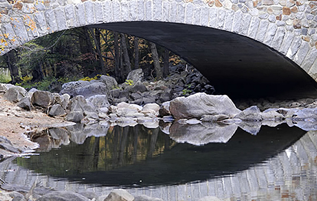 Pohono Bridge image